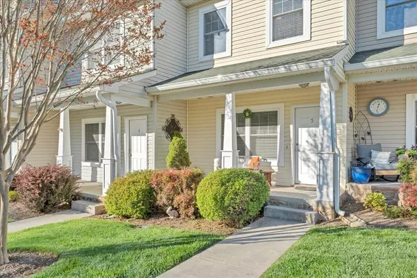 Hardy, VA 24101,231 Mountain Cove DR #5
