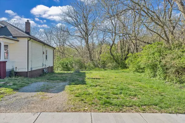 Roanoke, VA 24013,1117 Tompkins AVE