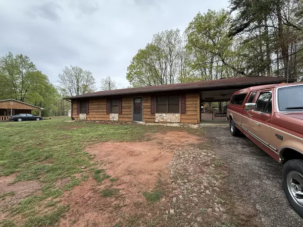 254 Pinewood LN, Bassett, VA 24055