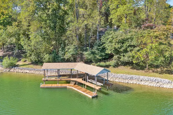 Moneta, VA 24121,620 Winding Waters DR