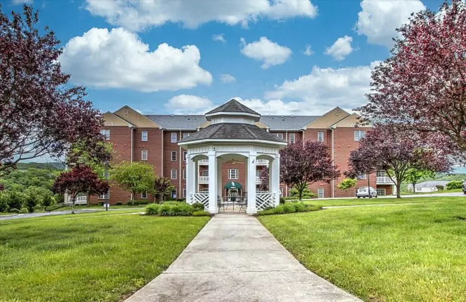 4444 Pheasant Ridge RD #206, Roanoke, VA 24014