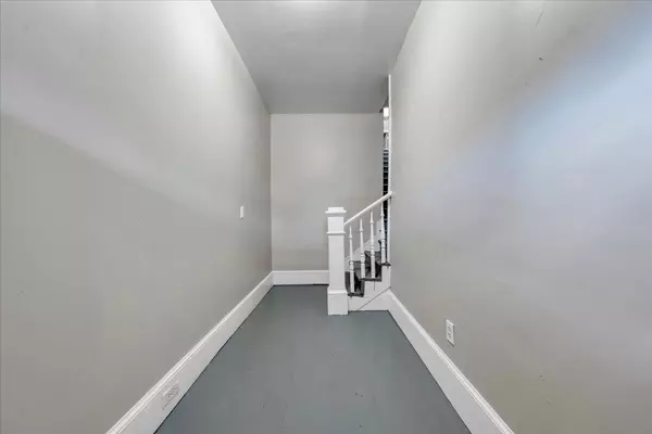 Roanoke, VA 24016,1012 Loudon AVE