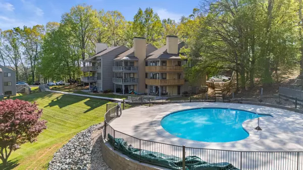 75 Dockside CIR #308, Moneta, VA 24121
