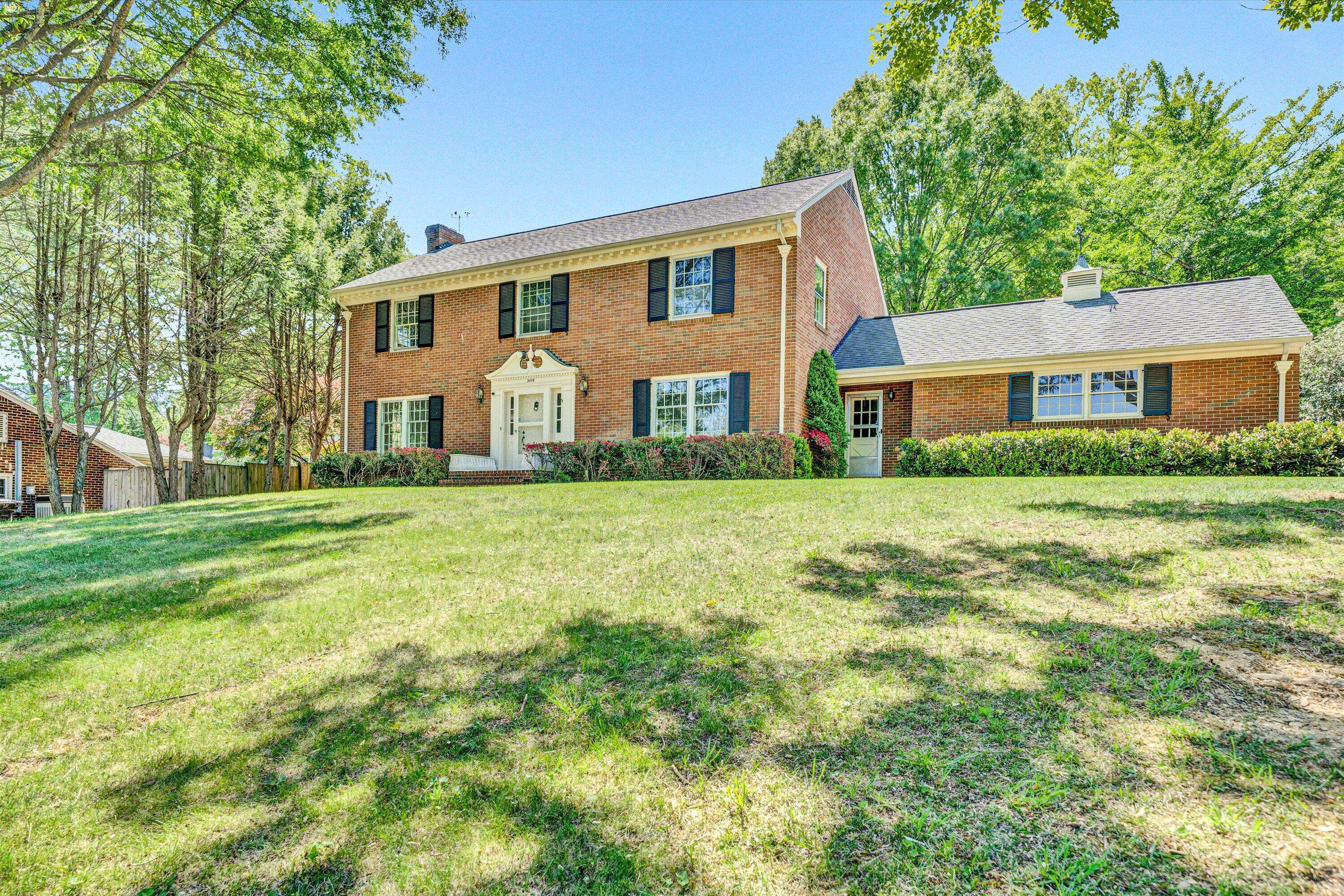 3114 Clearview DR, Roanoke, VA 24018