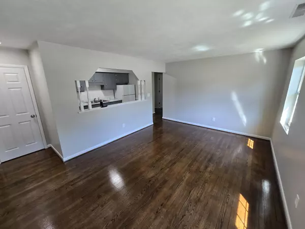 Roanoke, VA 24015,2627 Westover AVE Unit 11