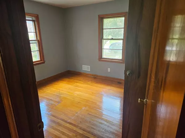 Roanoke, VA 24012,2108 Wayne ST