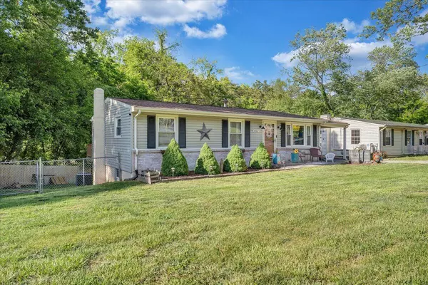 Roanoke, VA 24014,3502 Yellow Mountain RD
