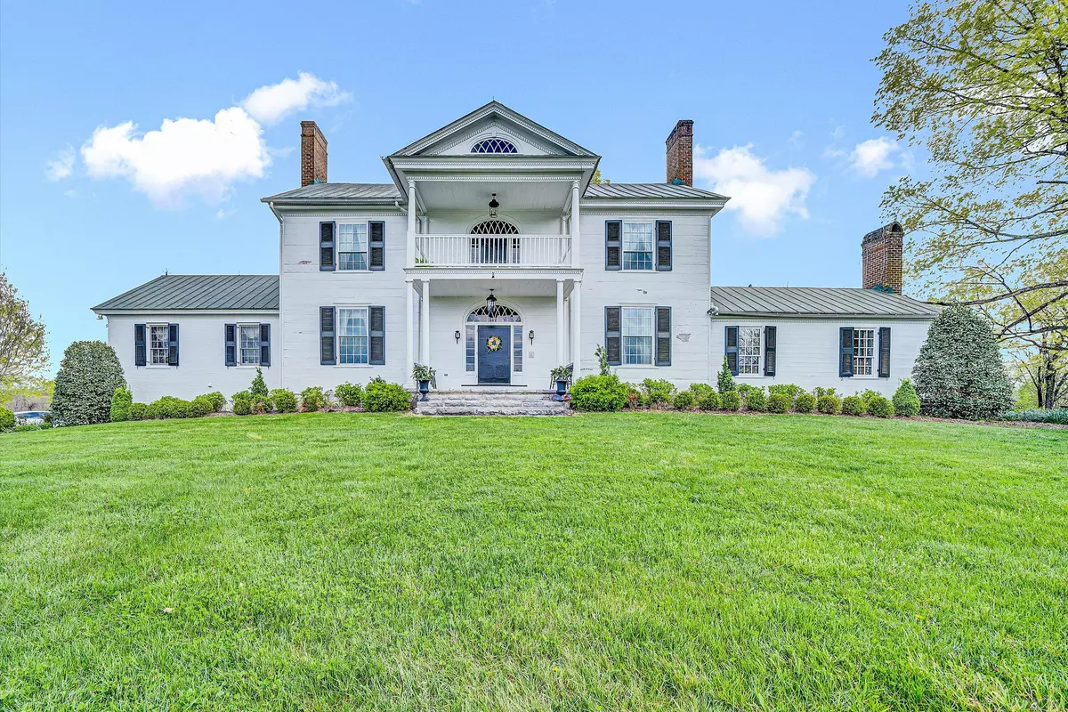 Fincastle, VA 24090,420 S Church ST