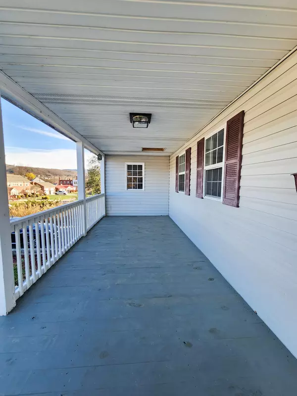 Covington, VA 24426,616 Addams ST