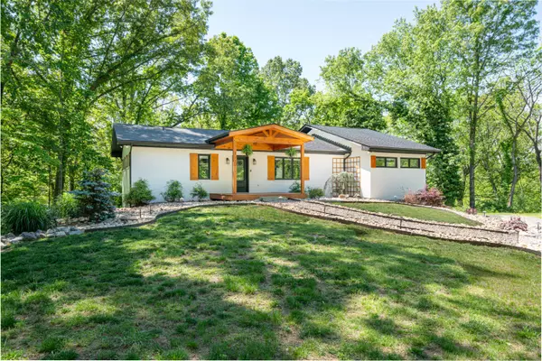 1230 Old Hollow RD, Buchanan, VA 24066