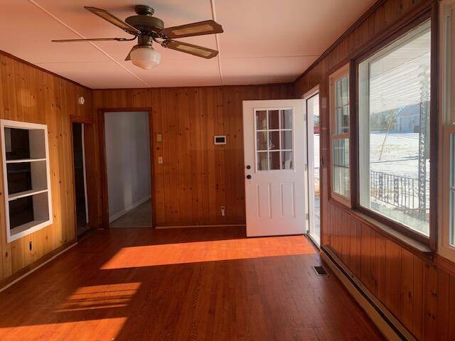 Rocky Mount, VA 24151,122 Acorn RD