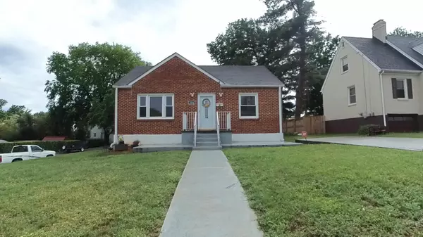 Roanoke, VA 24012,3504 Forest Hill AVE