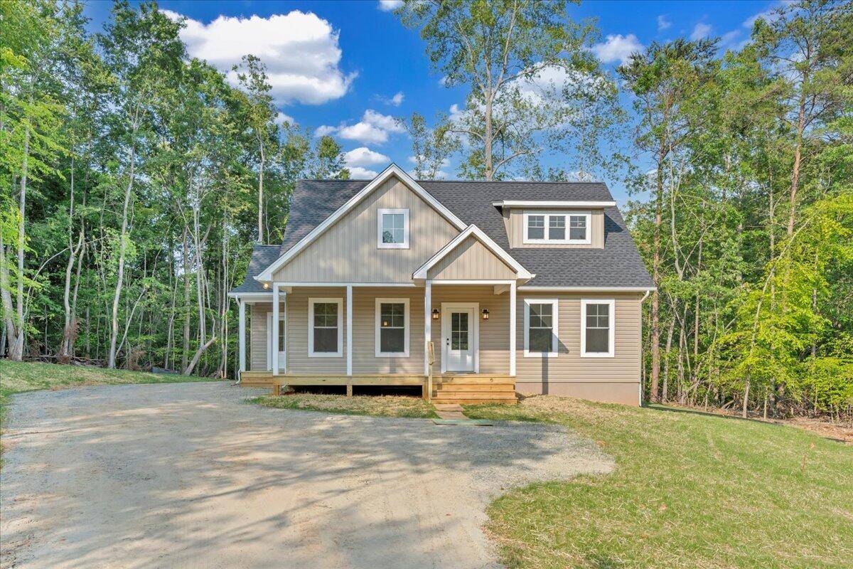 241 Spring Chase DR, Glade Hill, VA 24092