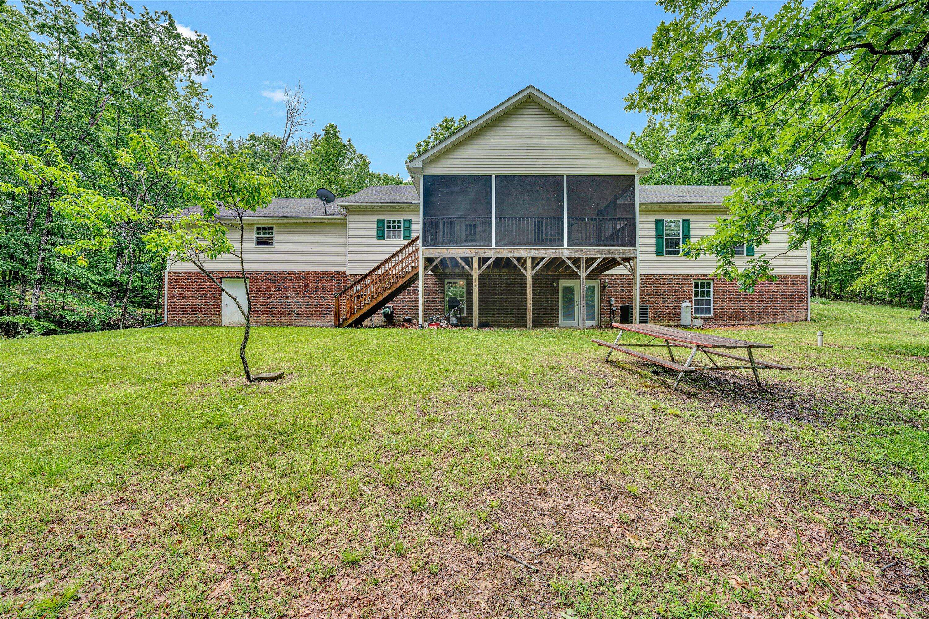 Roanoke, VA 24018,6570 Shingle Ridge RD