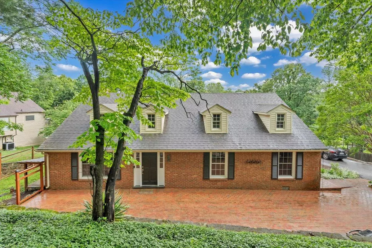 Roanoke, VA 24018,5916 Blackhorse LN