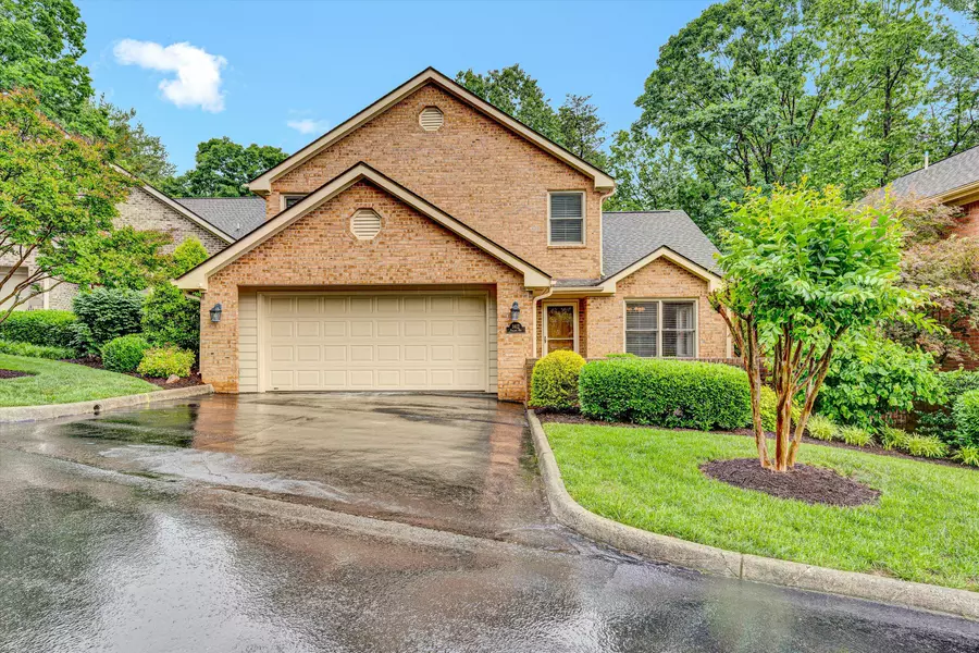 5612 Village WAY, Roanoke, VA 24018
