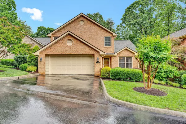 Roanoke, VA 24018,5612 Village WAY