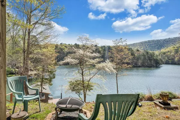 Huddleston, VA 24104,806 Cedar Key LN