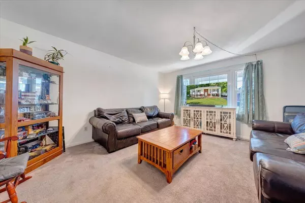 Vinton, VA 24179,919 Halifax CIR