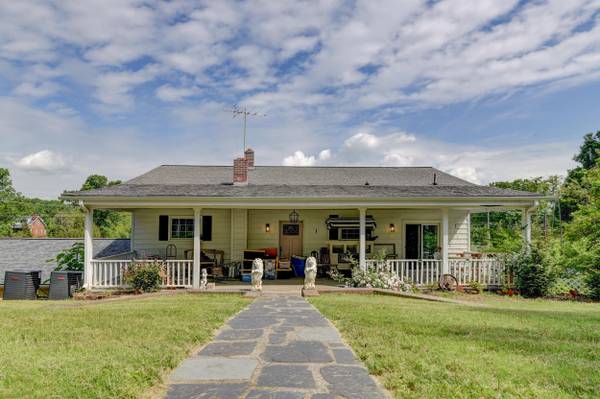2770 W Lynchburg Salem Tpke, Bedford, VA 24523