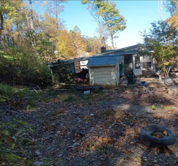 7829 Bending Oak DR, Catawba, VA 24070