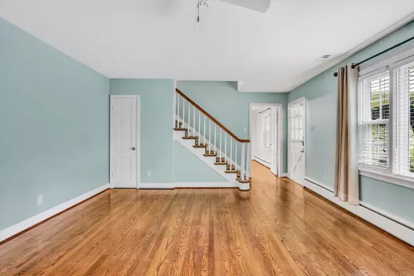Roanoke, VA 24014,2848 Longview AVE