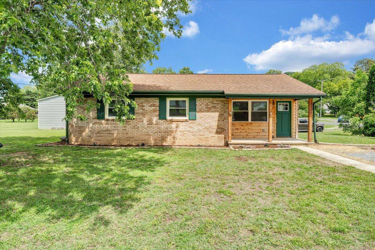 1006 10th ST, Glasgow, VA 24555
