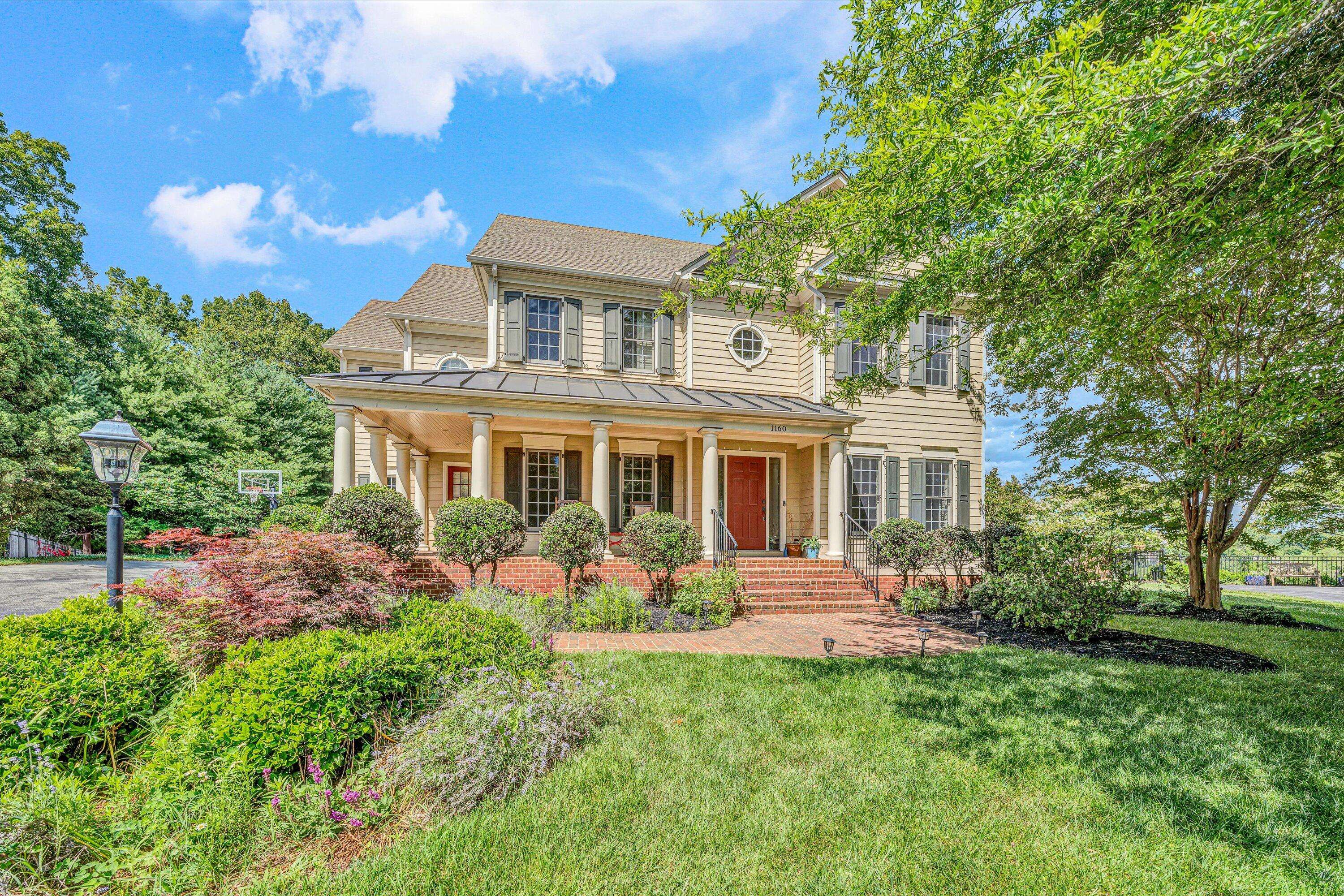 1160 Belcroft CT, Roanoke, VA 24018
