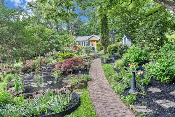 Roanoke, VA 24015,3507 Dogwood LN