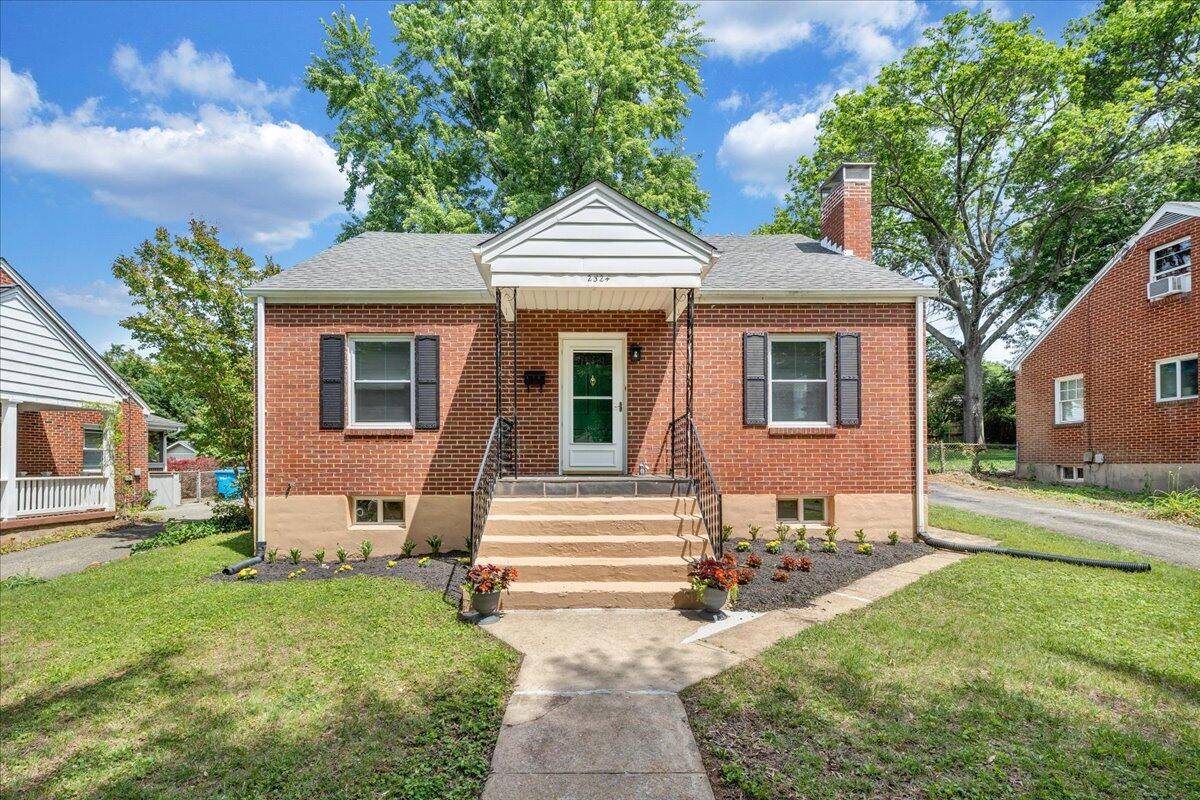 2324 Howard RD, Roanoke, VA 24015