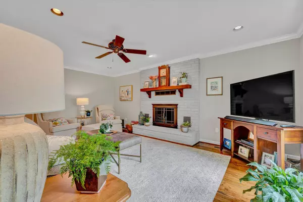 Roanoke, VA 24018,5378 Chaucers CT