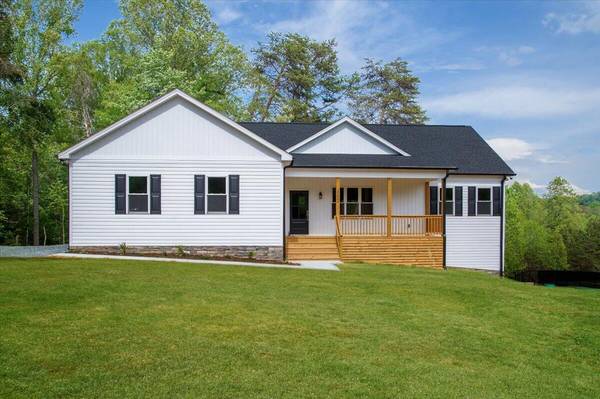 13686 Hardy RD, Hardy, VA 24101