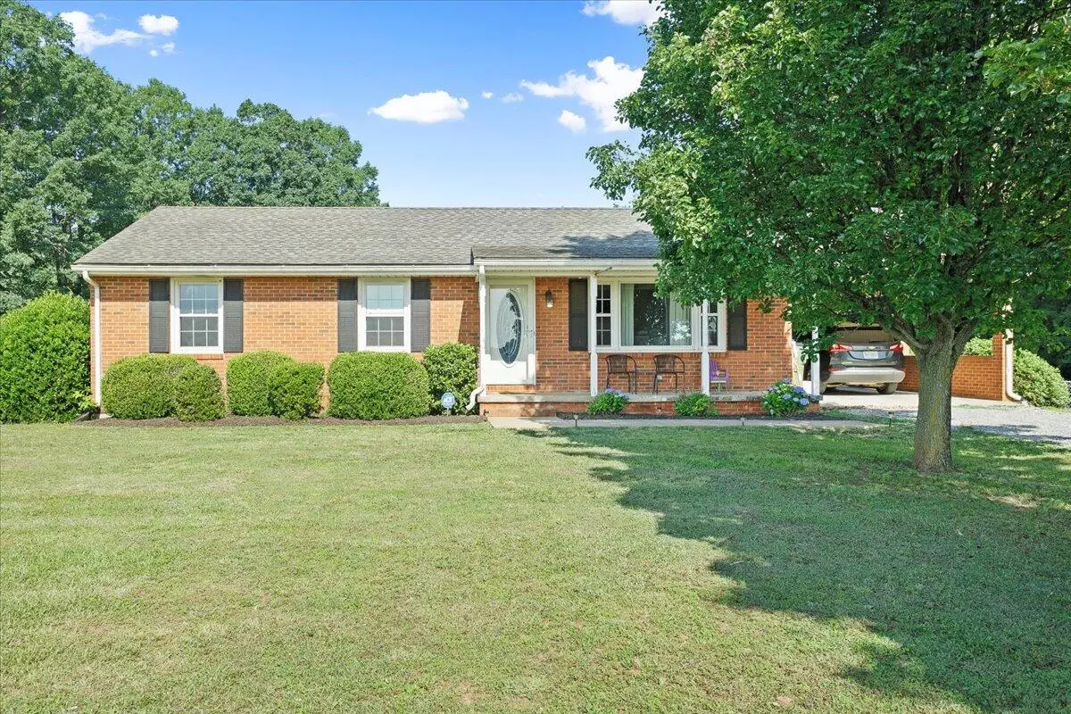 Lynch Station, VA 24571,10567 Leesville RD