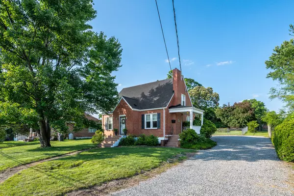 Bedford, VA 24523,1210 Oakwood ST