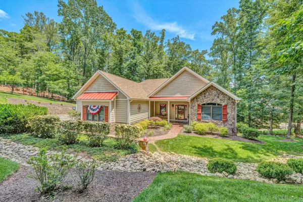 Moneta, VA 24121,480 Winding Waters DR