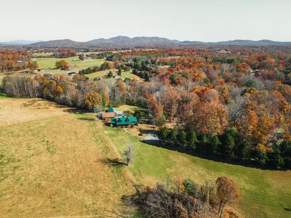 Bedford, VA 24523,202 SPRINGHILL CIR