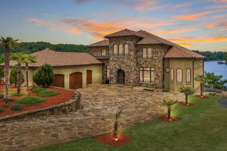 331 Blue Heron DR, Wirtz, VA 24184