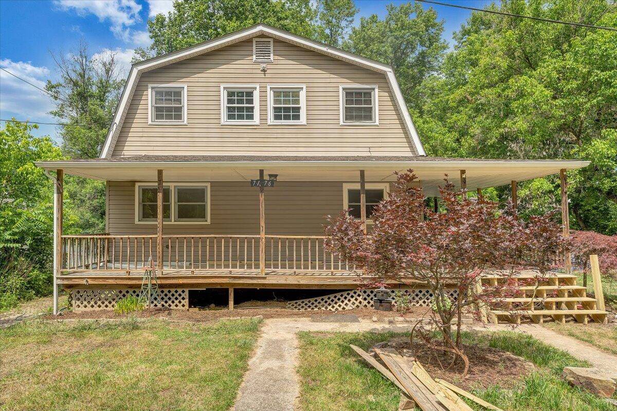 7176 Depot RD, Belspring, VA 24058
