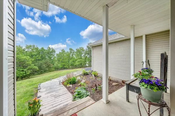 New Castle, VA 24127,338 White Oak LN