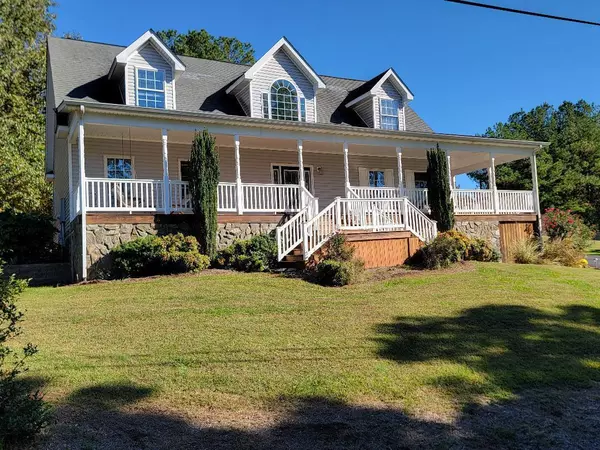 Moneta, VA 24121,1157 Lakeland Pines DR