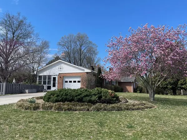Roanoke, VA 24018,3210 Orchard Hill RD