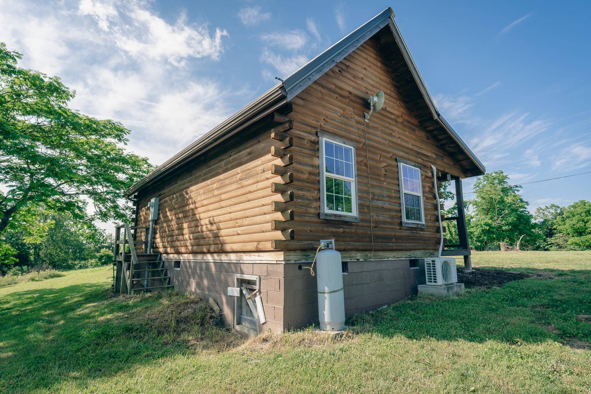 Dublin, VA 24084,5145 Deertrot RD