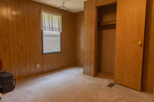 Warm Springs, VA 24484,19052 Sam Snead hwy