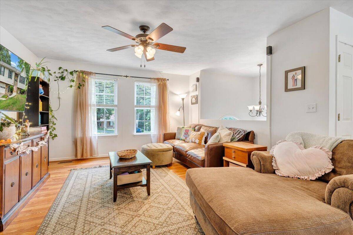 Vinton, VA 24179,253 Dawnridge DR
