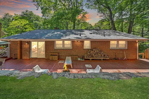 Roanoke, VA 24014,2702 Yellow Mountain RD