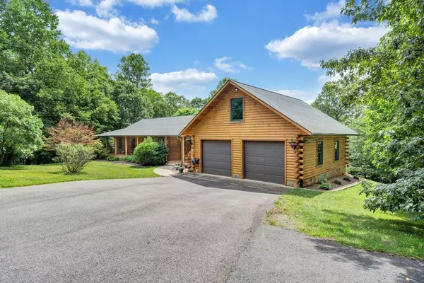 Rocky Mount, VA 24151,250 Knoll Ridge LN