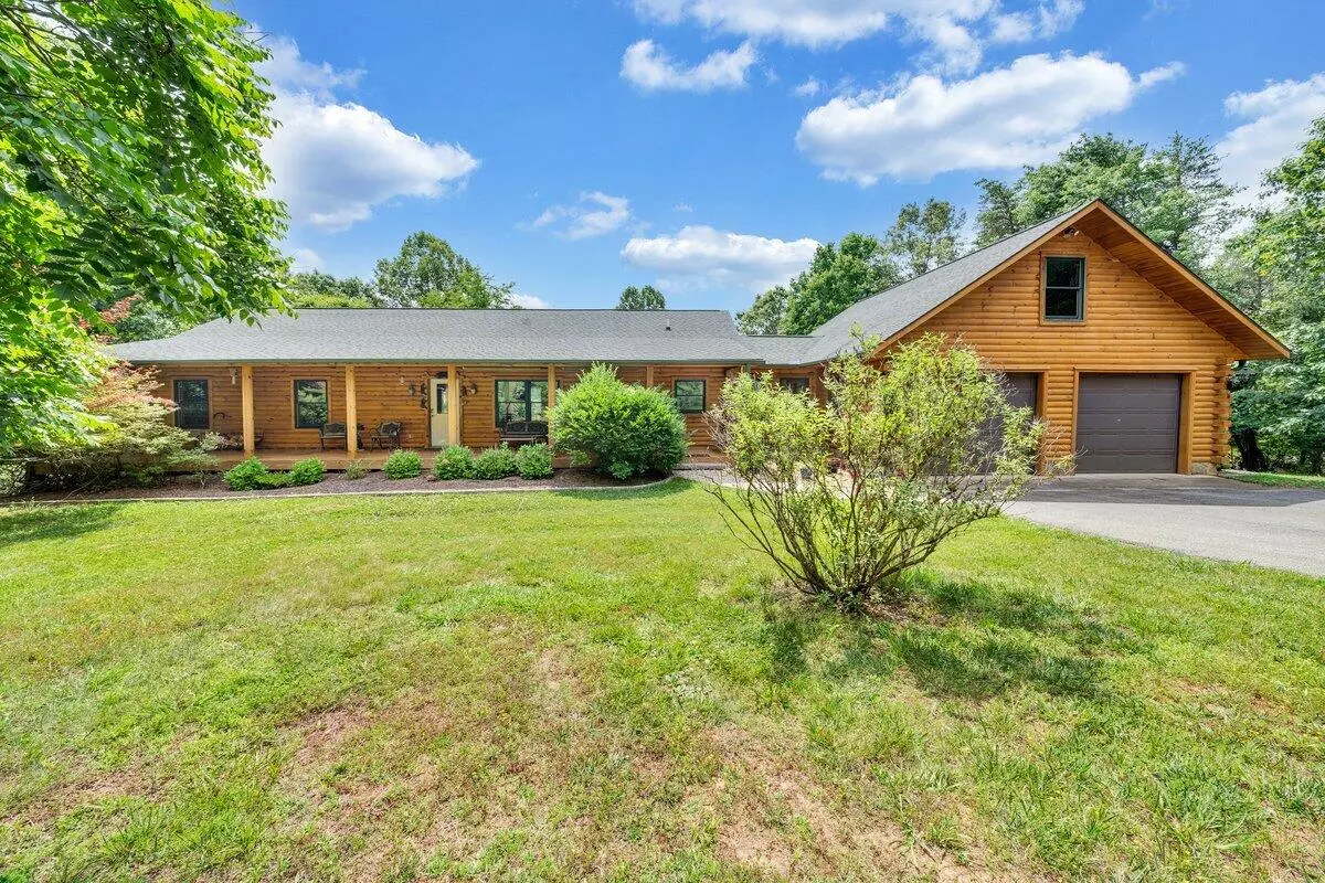 Rocky Mount, VA 24151,250 Knoll Ridge LN