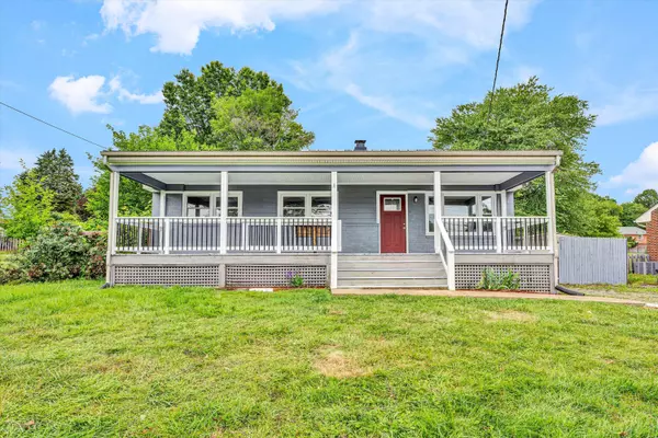 Roanoke, VA 24018,3717 Martinell AVE