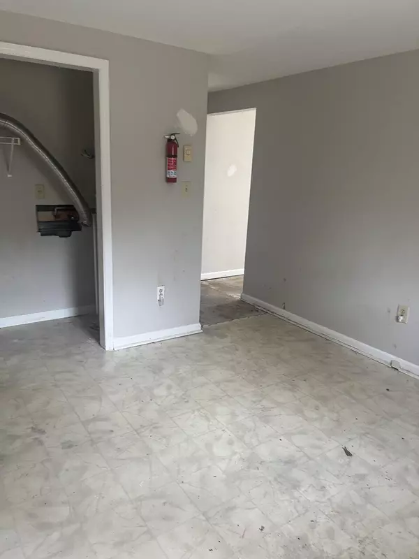 Vinton, VA 24179,1701 Mayfield DR