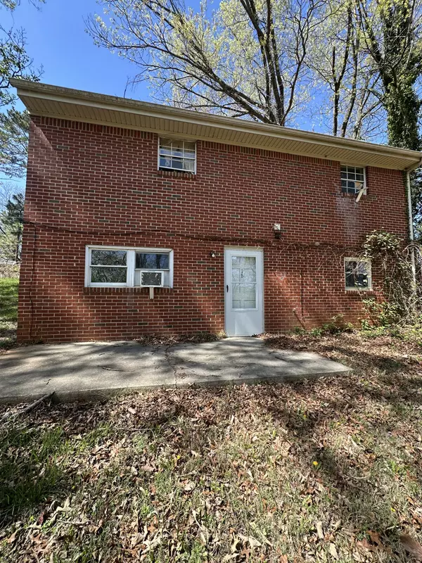 Vinton, VA 24179,1701 Mayfield DR
